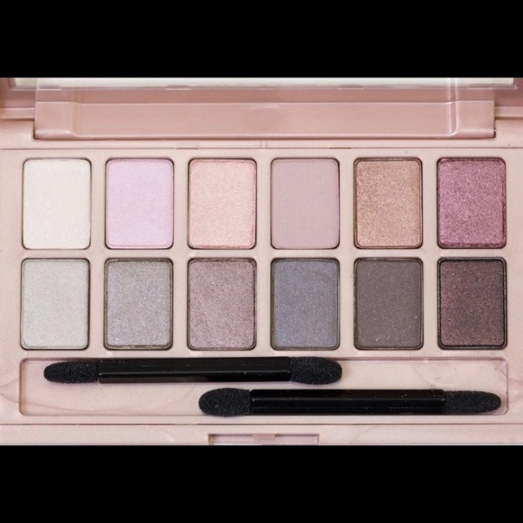 💄B1G1💄Blushed Nudes Eyeshadow Palette NWT - Picture 3 of 4